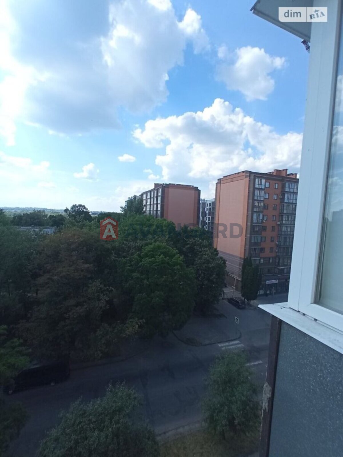 3 ����. ��������, 64/36/9 ��. �., 7/9 ���� ���� 28
