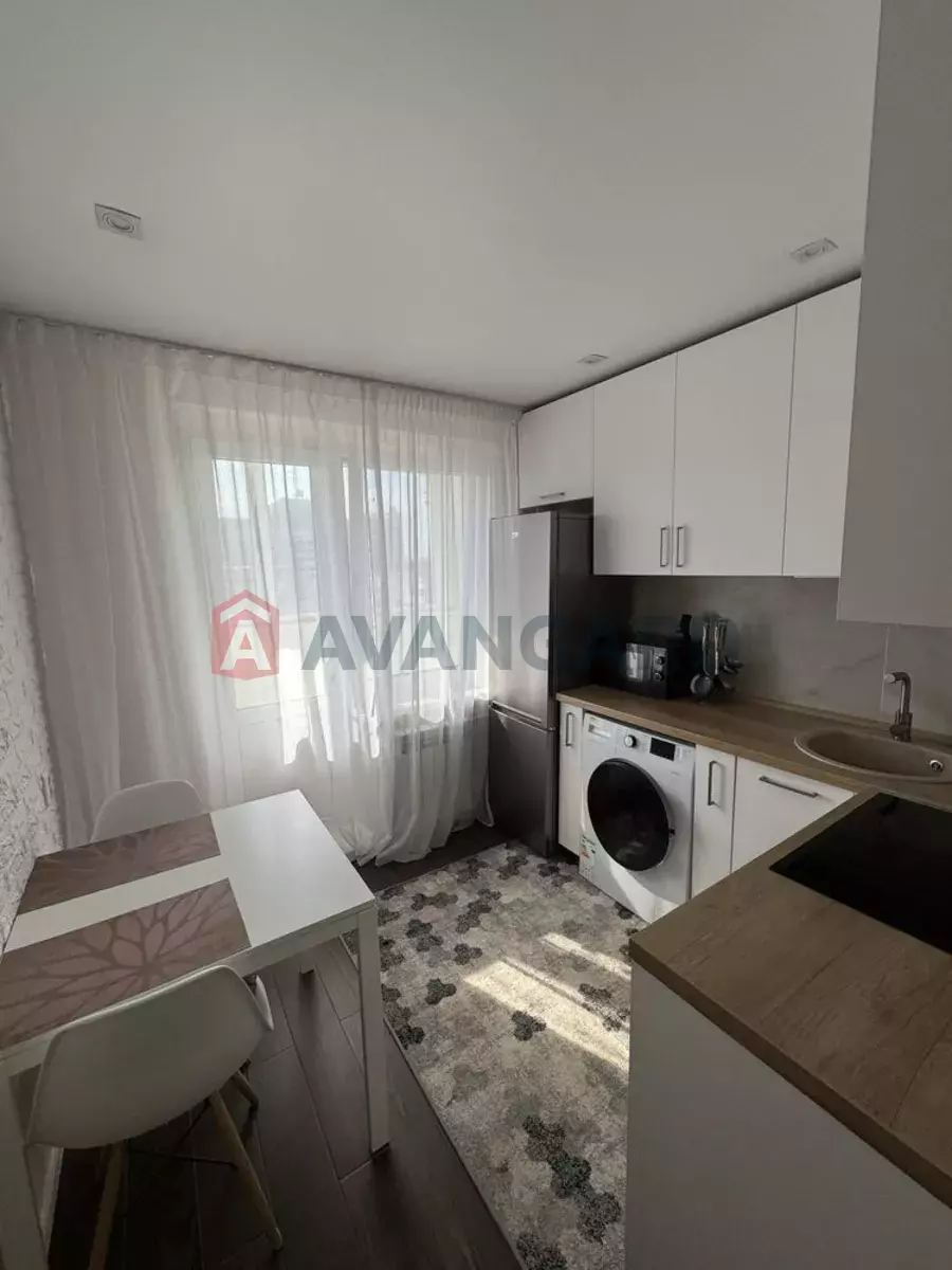 1 ��. ��������, 40/-/7 ��. �., 8/12 ������ ���� 3