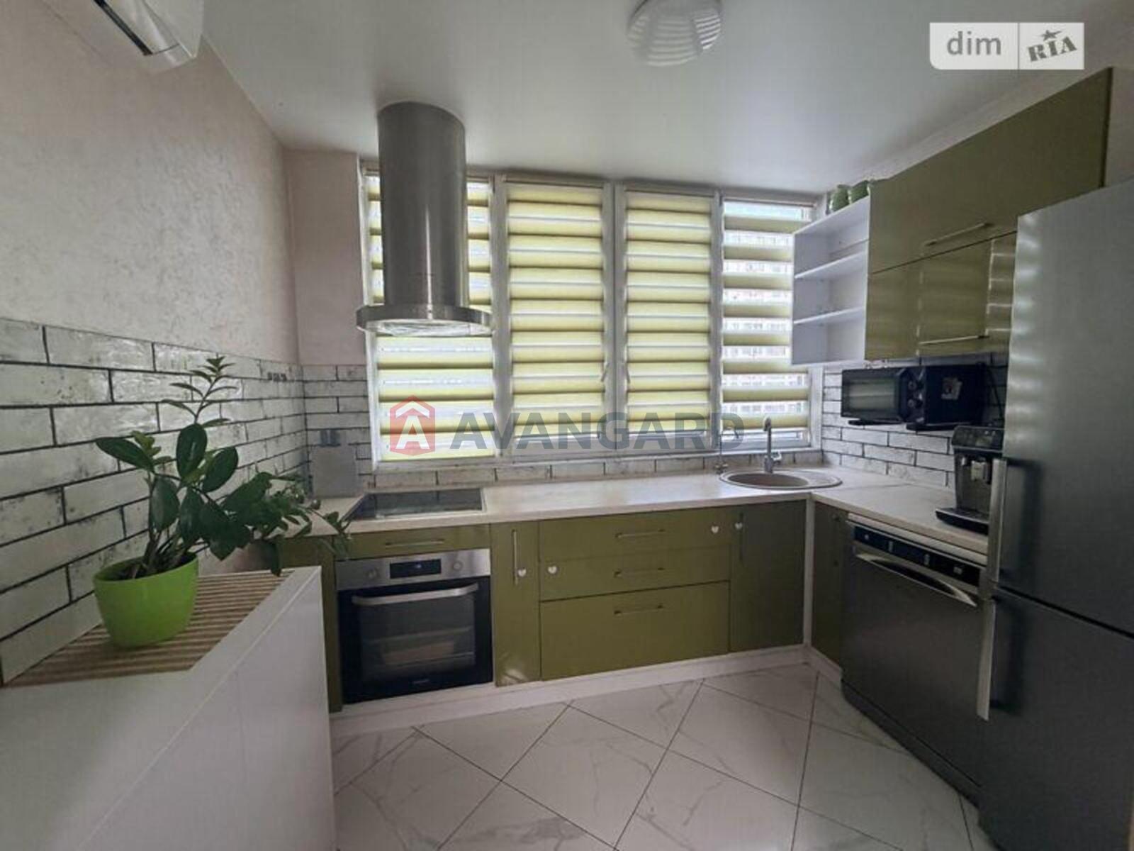 2 ��. ��������, 62/44/15 ��. �., 5/14 ������ ���� 16