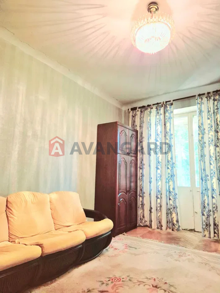 3 ��. ��������, 70/-/9 ��. �., 2/5 ������ ���� 11