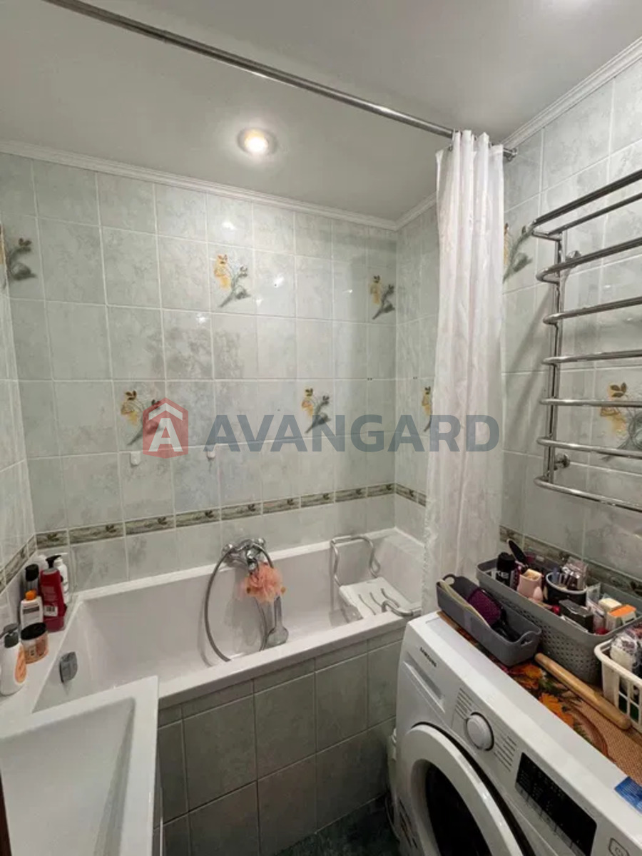 3 ��. ��������, 64/-/11 ��. �., 7/9 ������ ���� 13