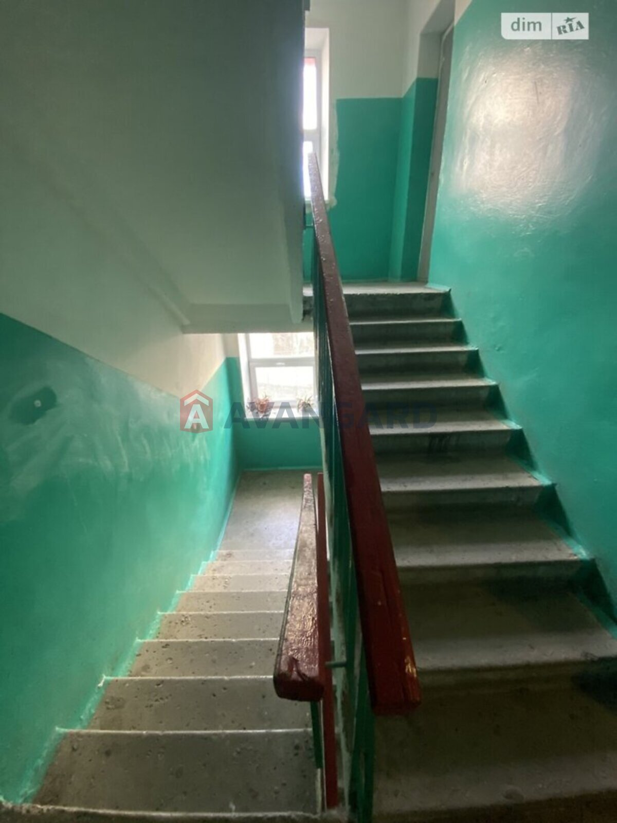 3 ��. ��������, 61/35/10 ��. �., 4/10 ������ ���� 5