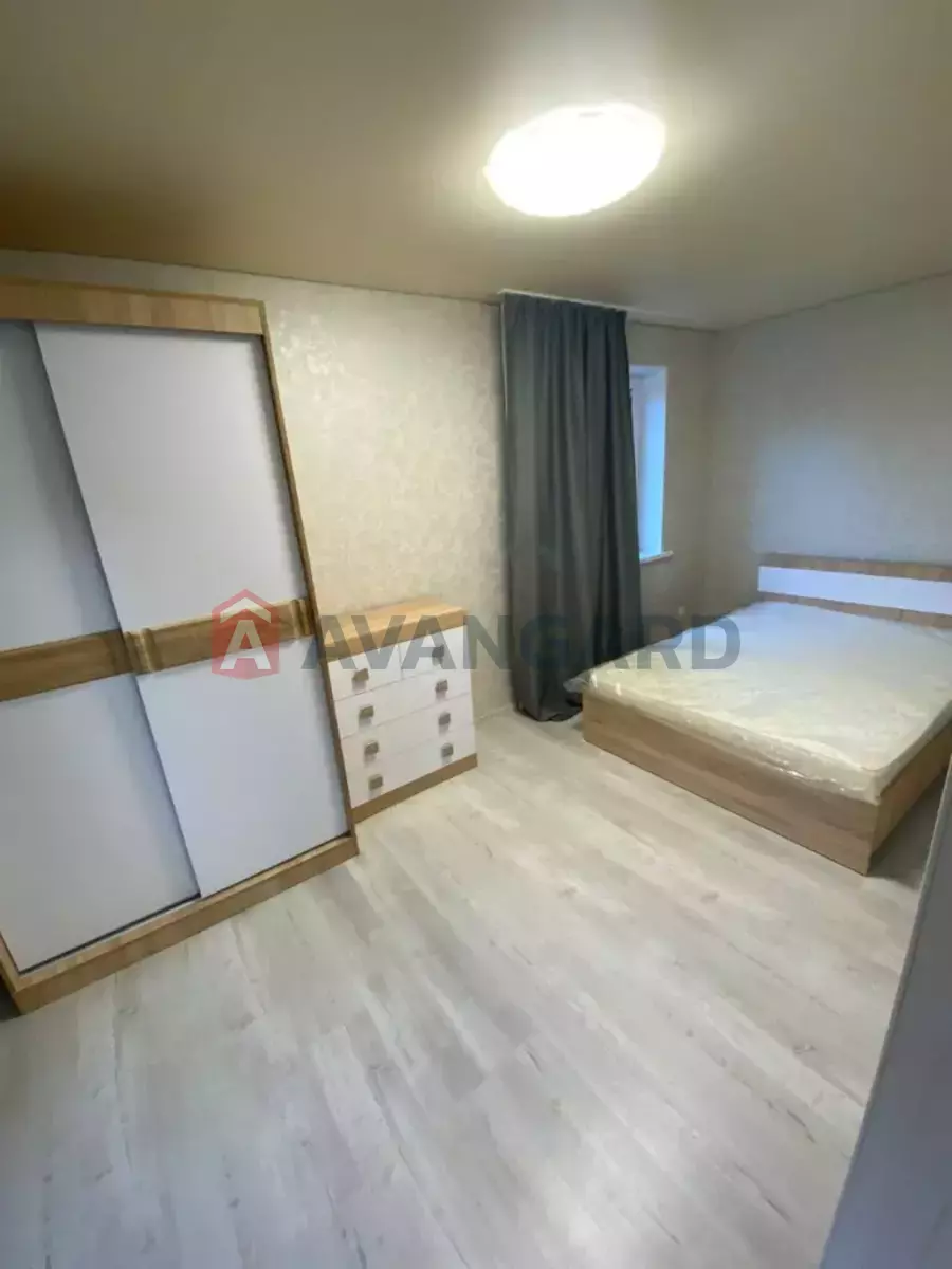 1 ��. ��������, 45/-/- ��. �., 2/5 ������ ���� 1