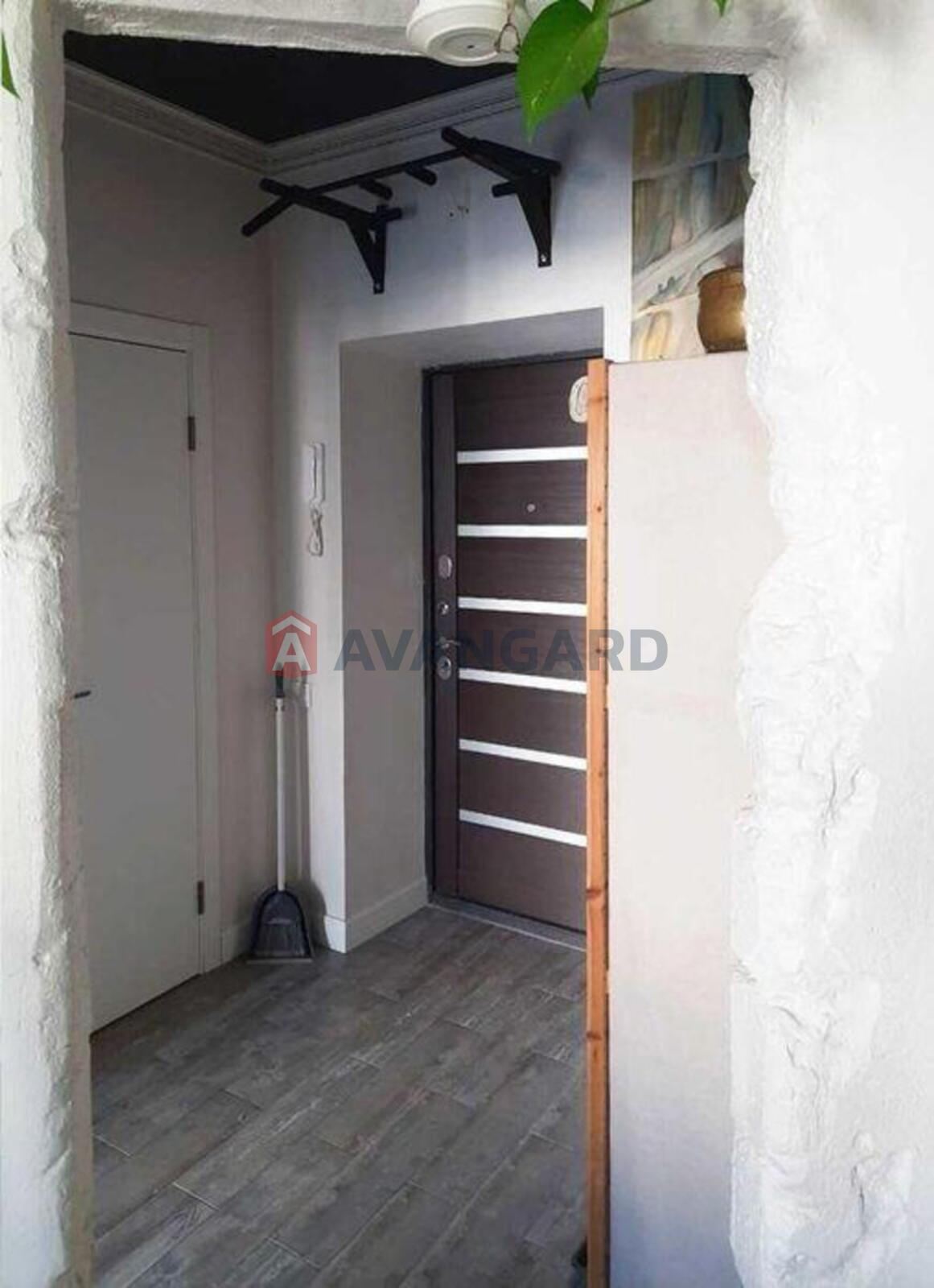 1 ��. ��������, 28/-/8 ��. �., 5/6 ������ ���� 6