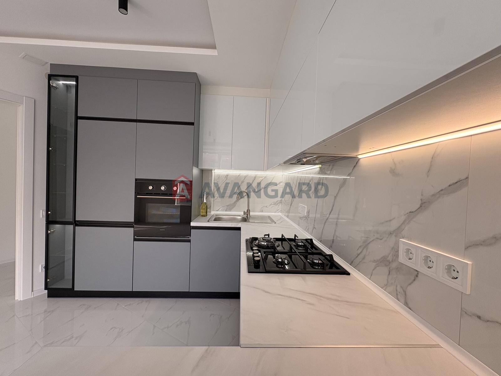 2 ��. ��������, 80,60/43/18,40 ��. �., 8/10 ������ ���� 2