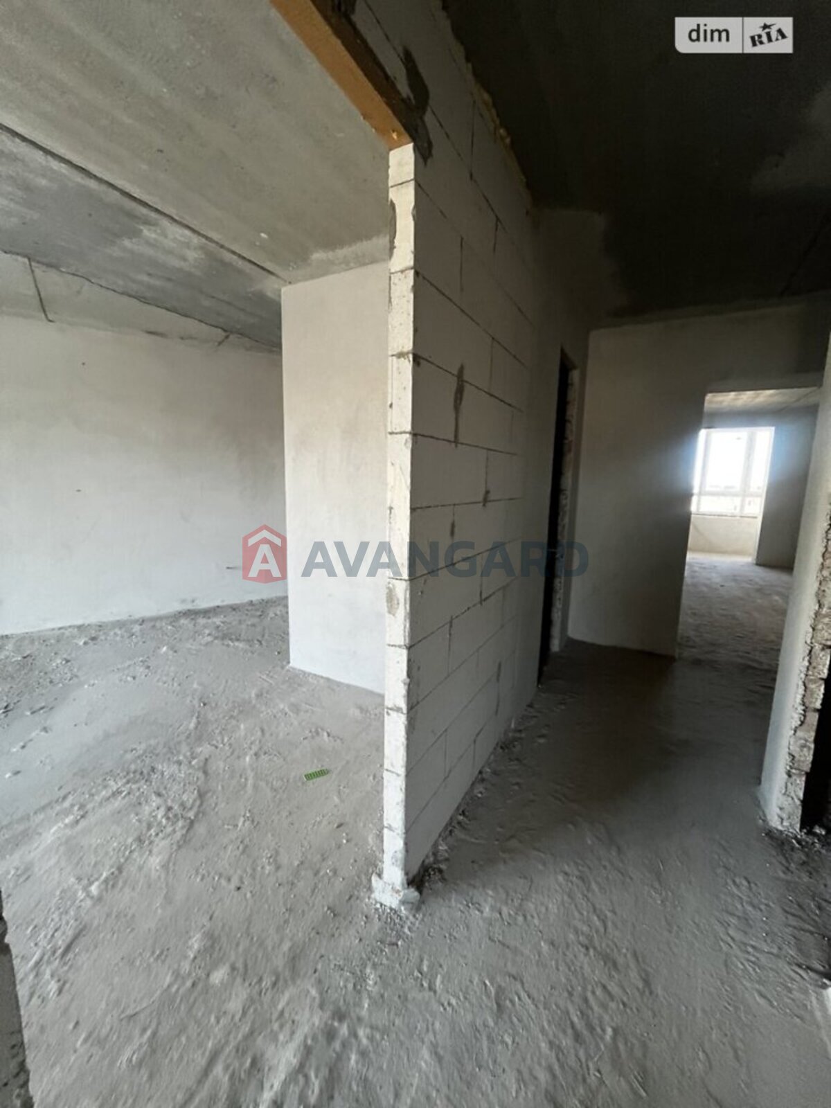 2 ��. ��������, 77/51/- ��. �., 3/10 ������ ���� 19