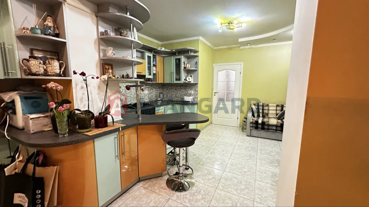 1 ��. ��������, 70/-/15 ��. �., 7/10 ������ ���� 14