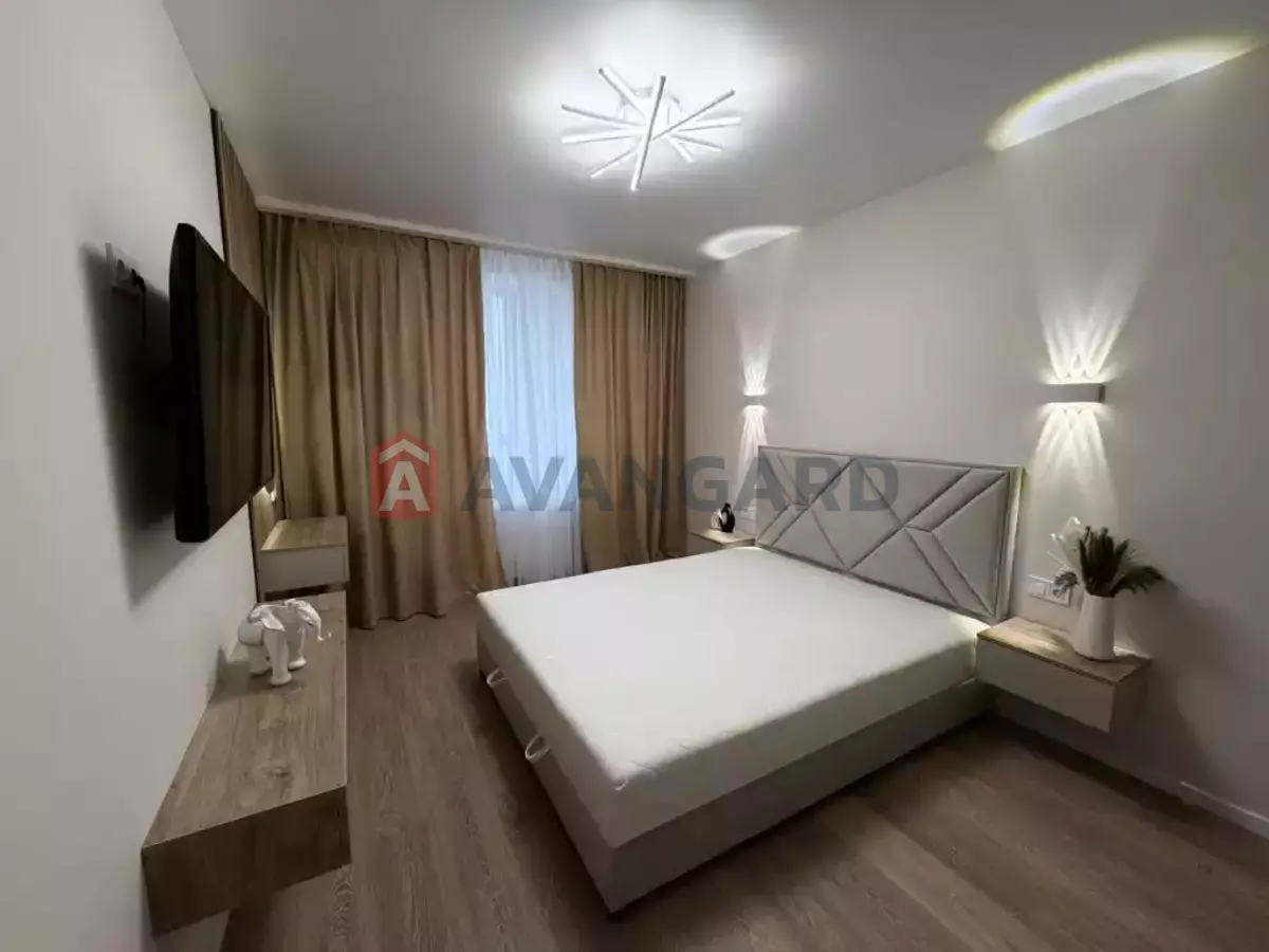 1 ��. ��������, 49/15/20 ��. �., 4/10 ������ ���� 7