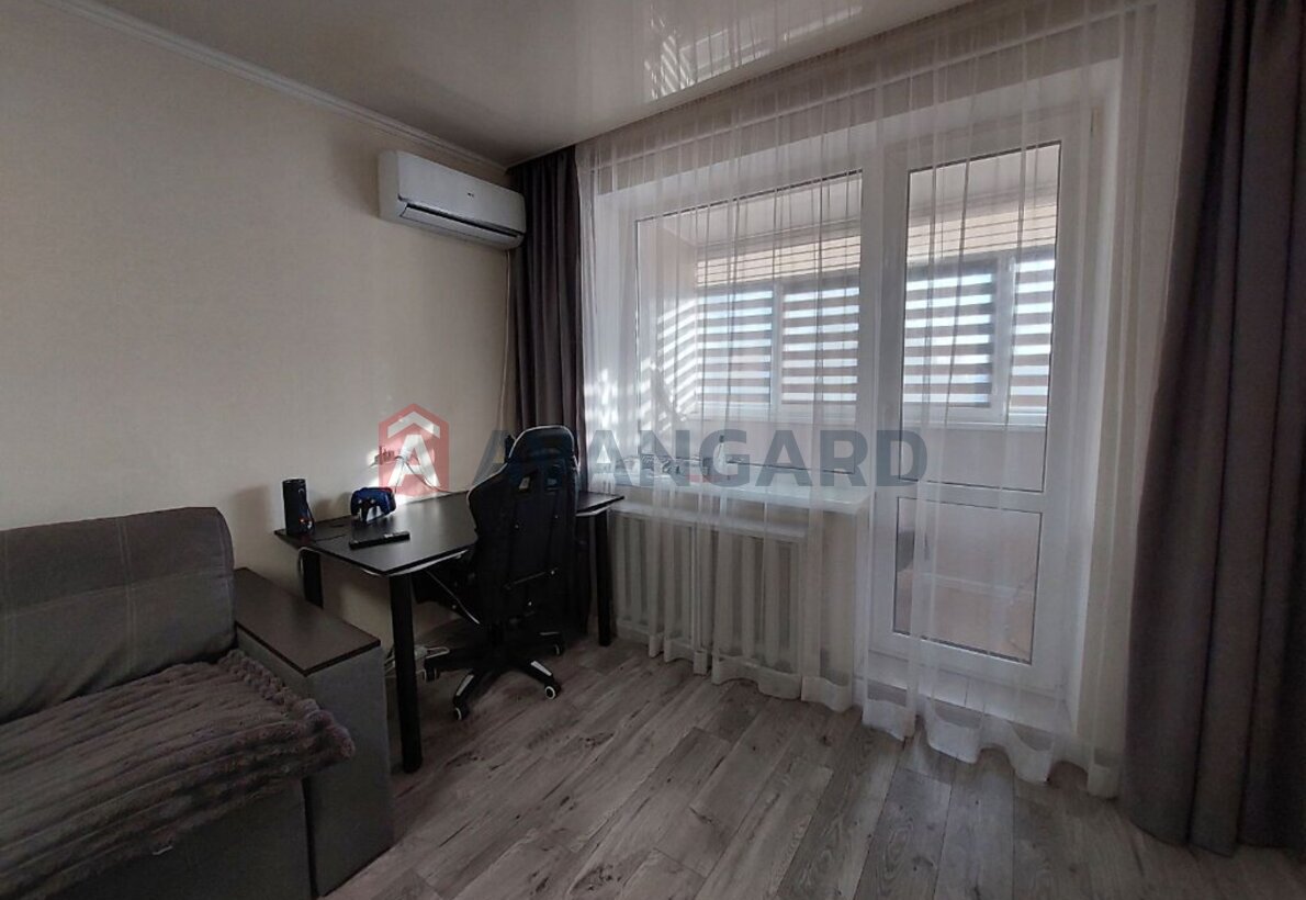 1 ��. ��������, 32/17/7 ��. �., 9/9 ������ ���� 4