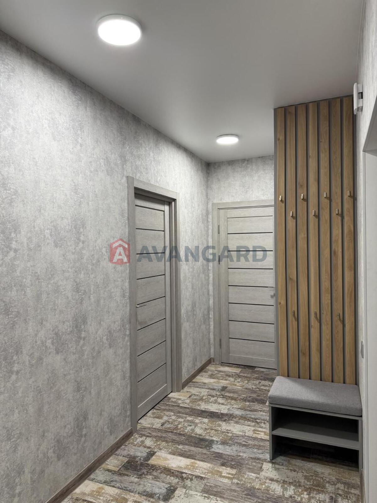 2 ��. ��������, 66/36/10 ��. �., 9/23 ������ ���� 21