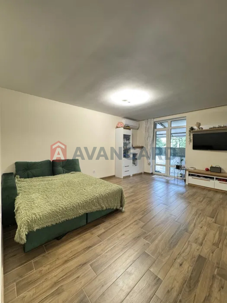 2 ��. ��������, 71/-/25 ��. �., 1/5 ������ ���� 3