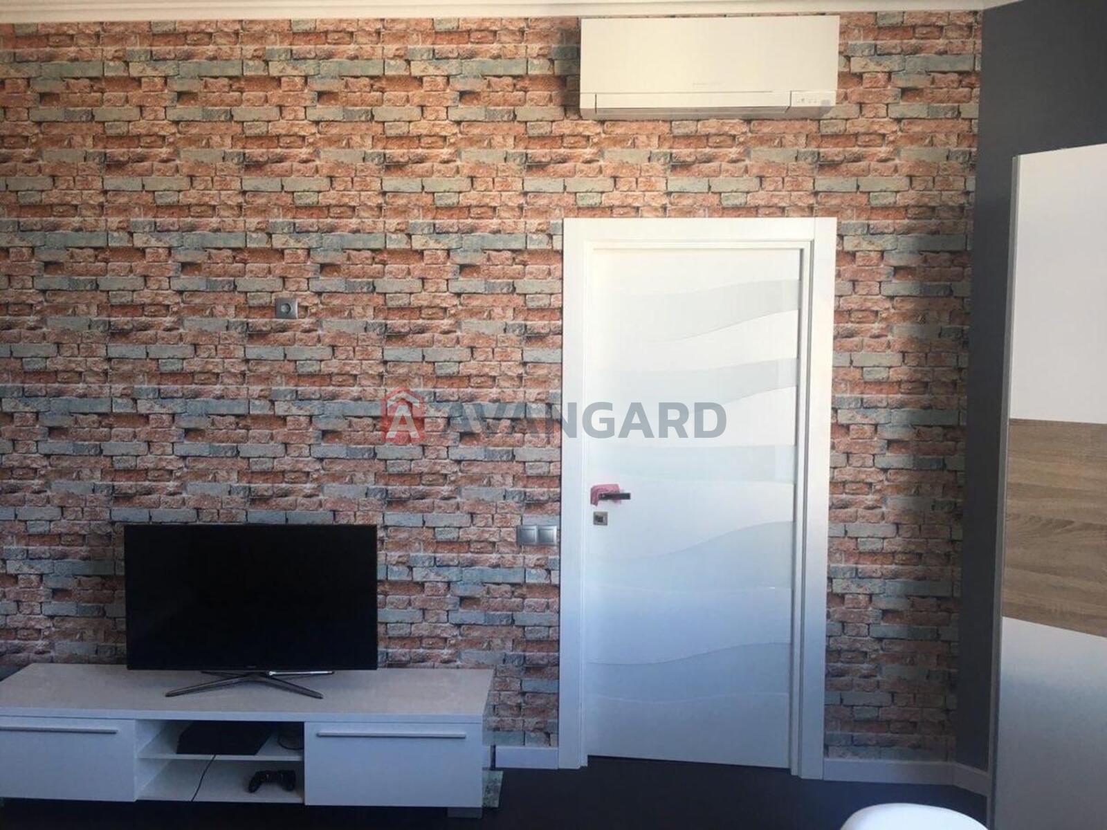 3 ��. ��������, 100/-/13 ��. �., 15/26 ������ ���� 4