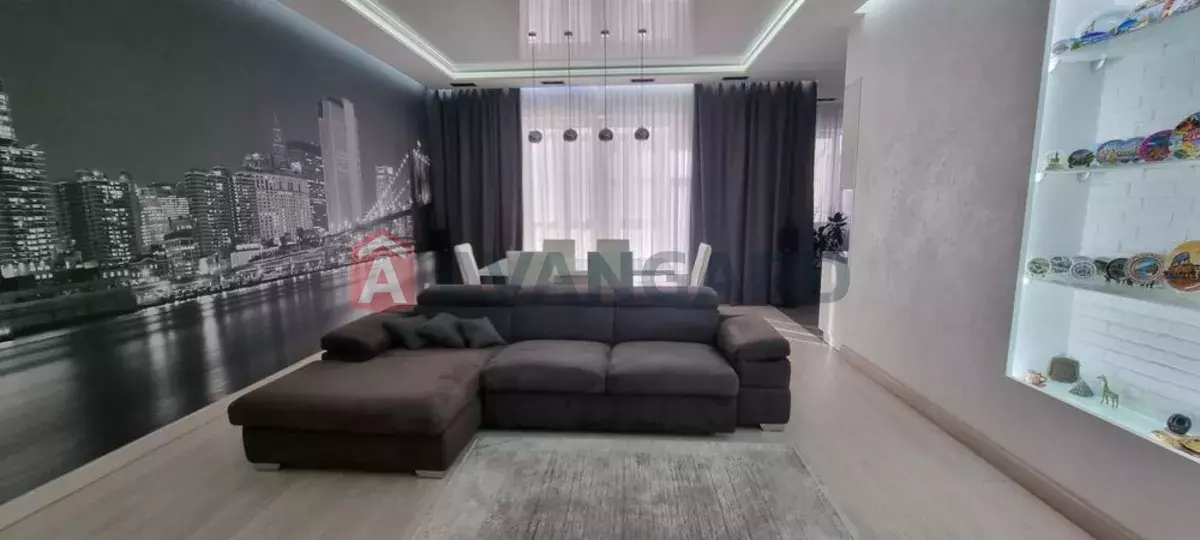 3 ��. ��������, 125/-/14 ��. �., 6/18 ������ ���� 12