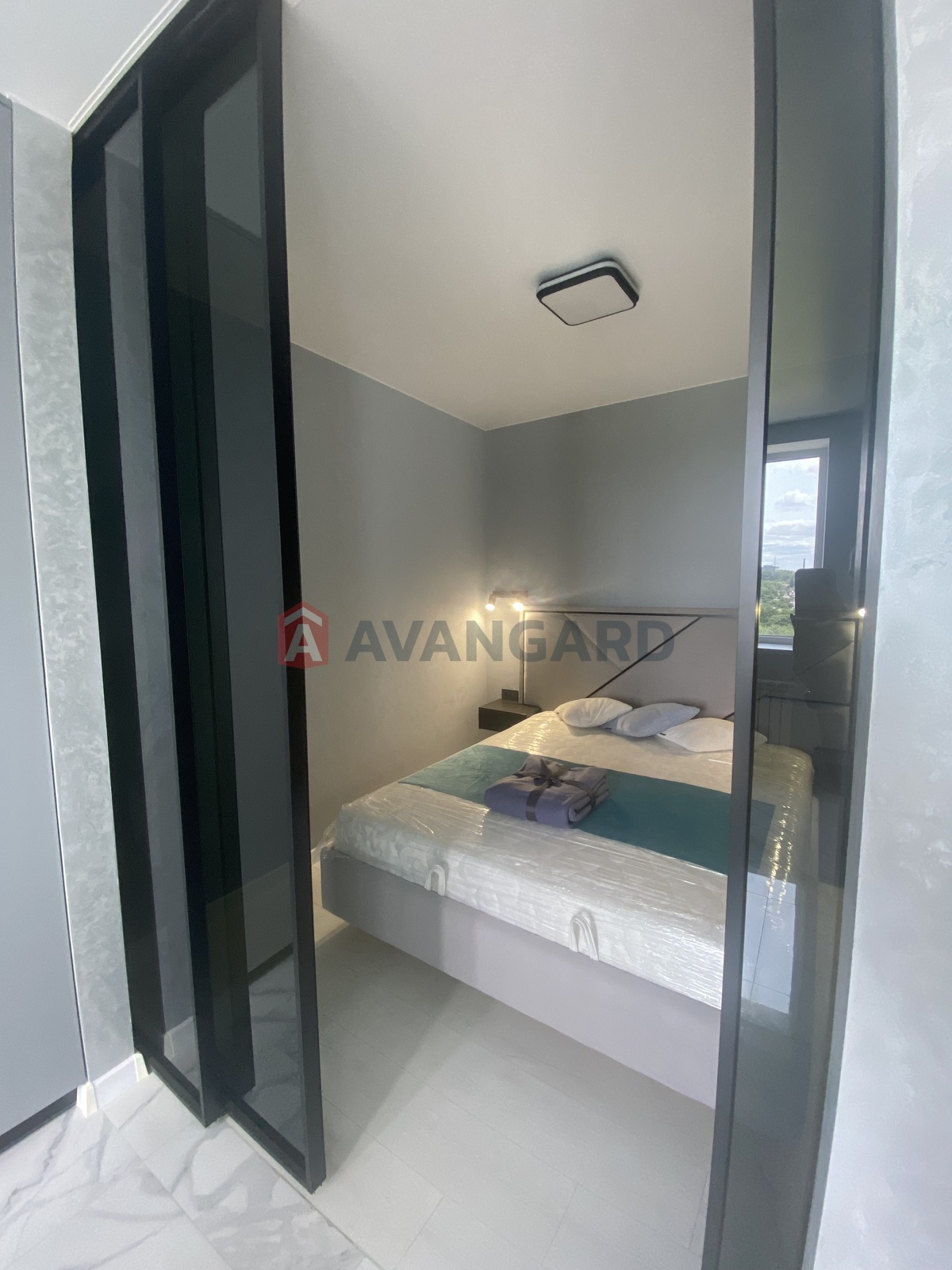 2 ��. ��������, 46/-/15 ��. �., 8/10 ������ ���� 13