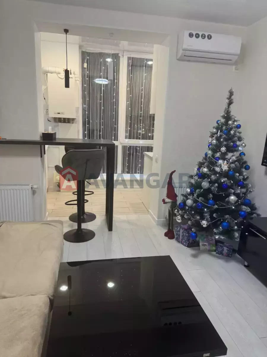 1 ��. ��������, 44/22/12 ��. �., 8/12 ������ ���� 4