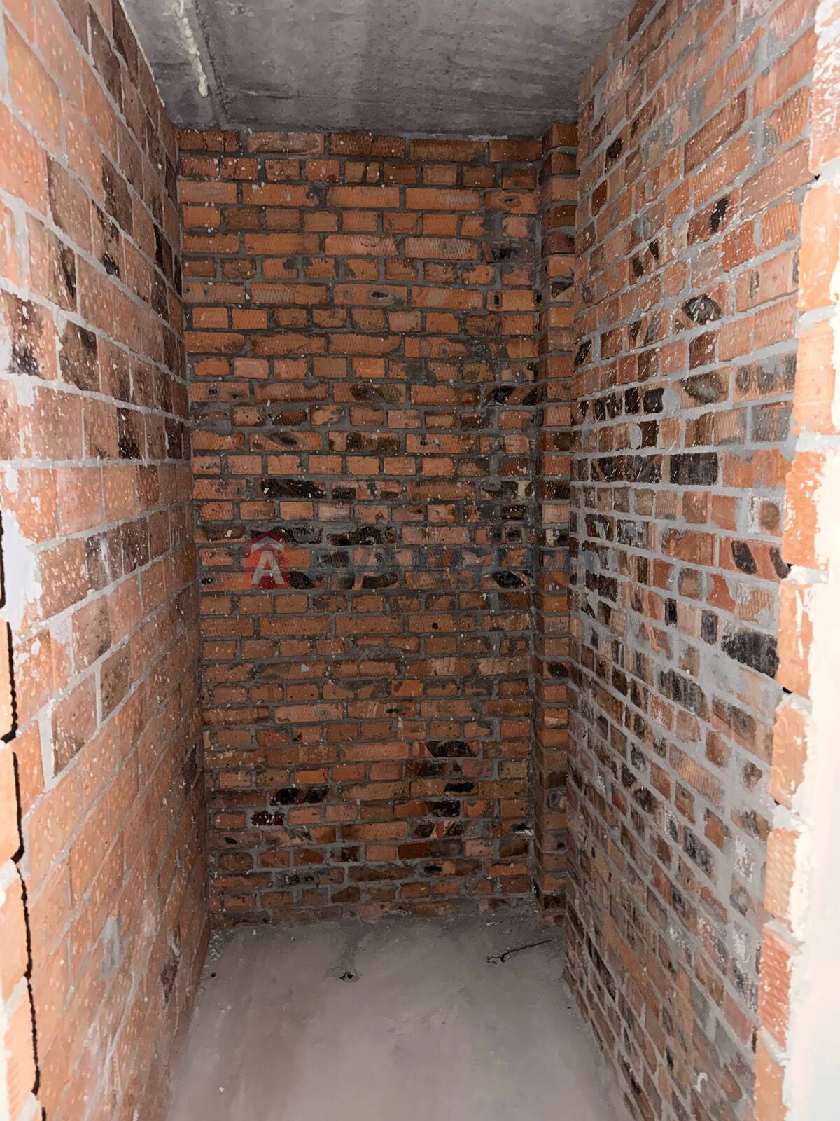 2 ��. ��������, 71/45/17 ��. �., 9/10 ������ ���� 9