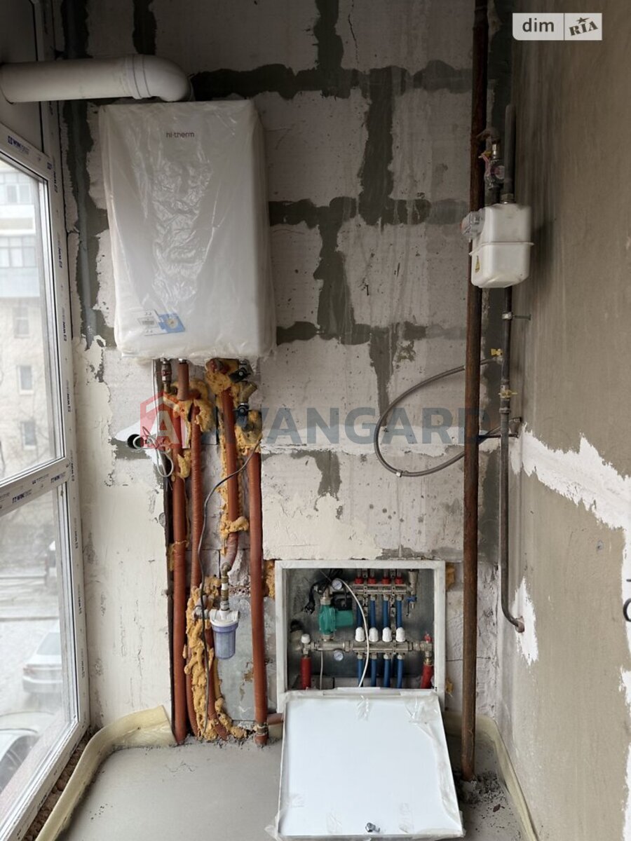 2 ��. ��������, 68/38/15 ��. �., 3/13 ������ ���� 9