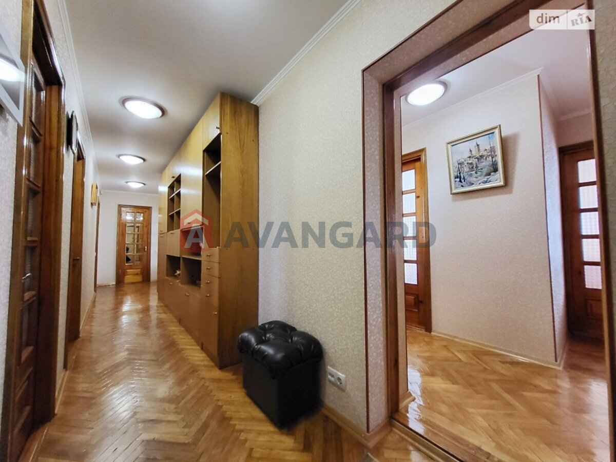 5 ��. ��������, 113/-/9 ��. �., 6/9 ������ ���� 26