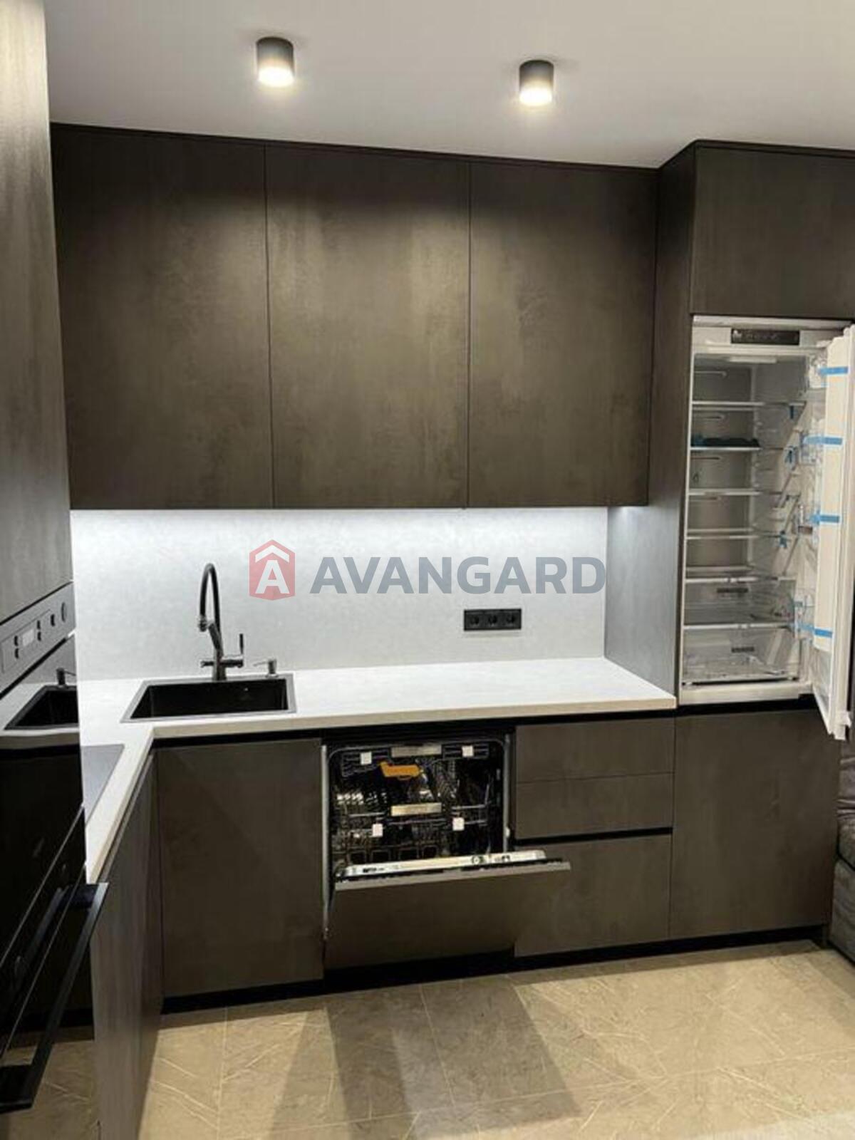 1 ��. ��������, 57/-/23 ��. �., 20/25 ������ ���� 18