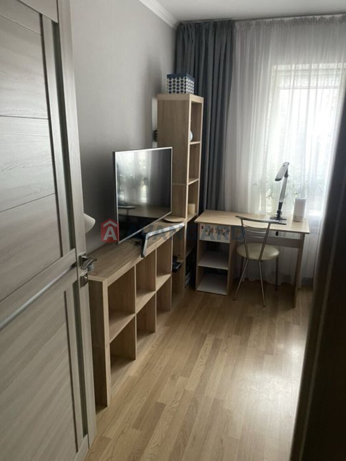 3 ����. ��������, 69/-/8 ��. �., 6/9 ���� ���� 2