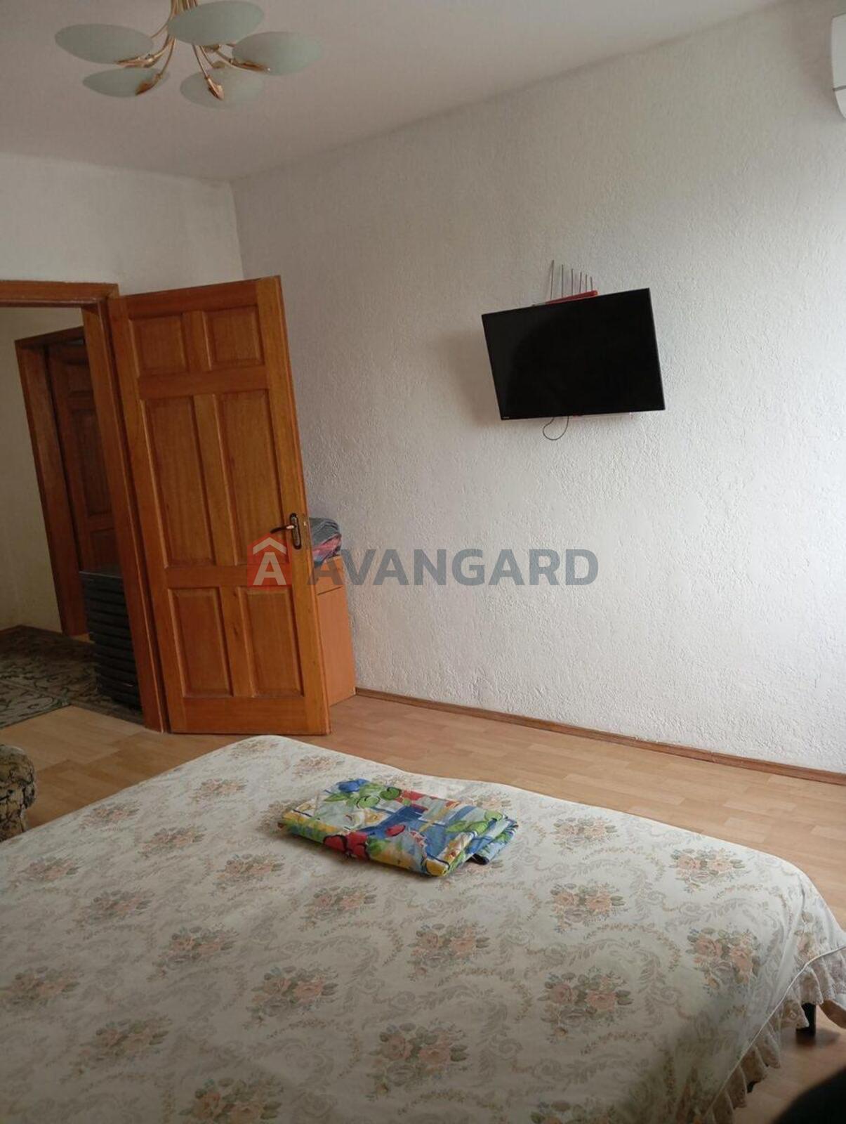 3 ��. ��������, 82/50/- ��. �., 10/16 ������ ���� 16