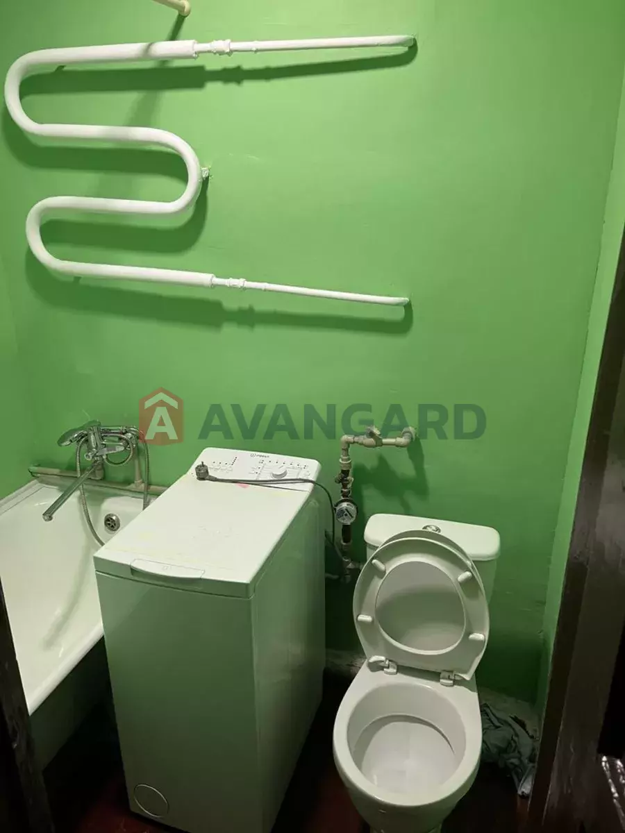 2 ��. ��������, 43/-/6 ��. �., 3/5 ������ ���� 6