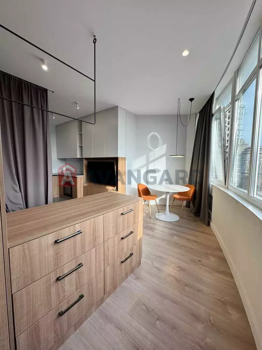 1 . , 37/-/17 . ., 5/21   18