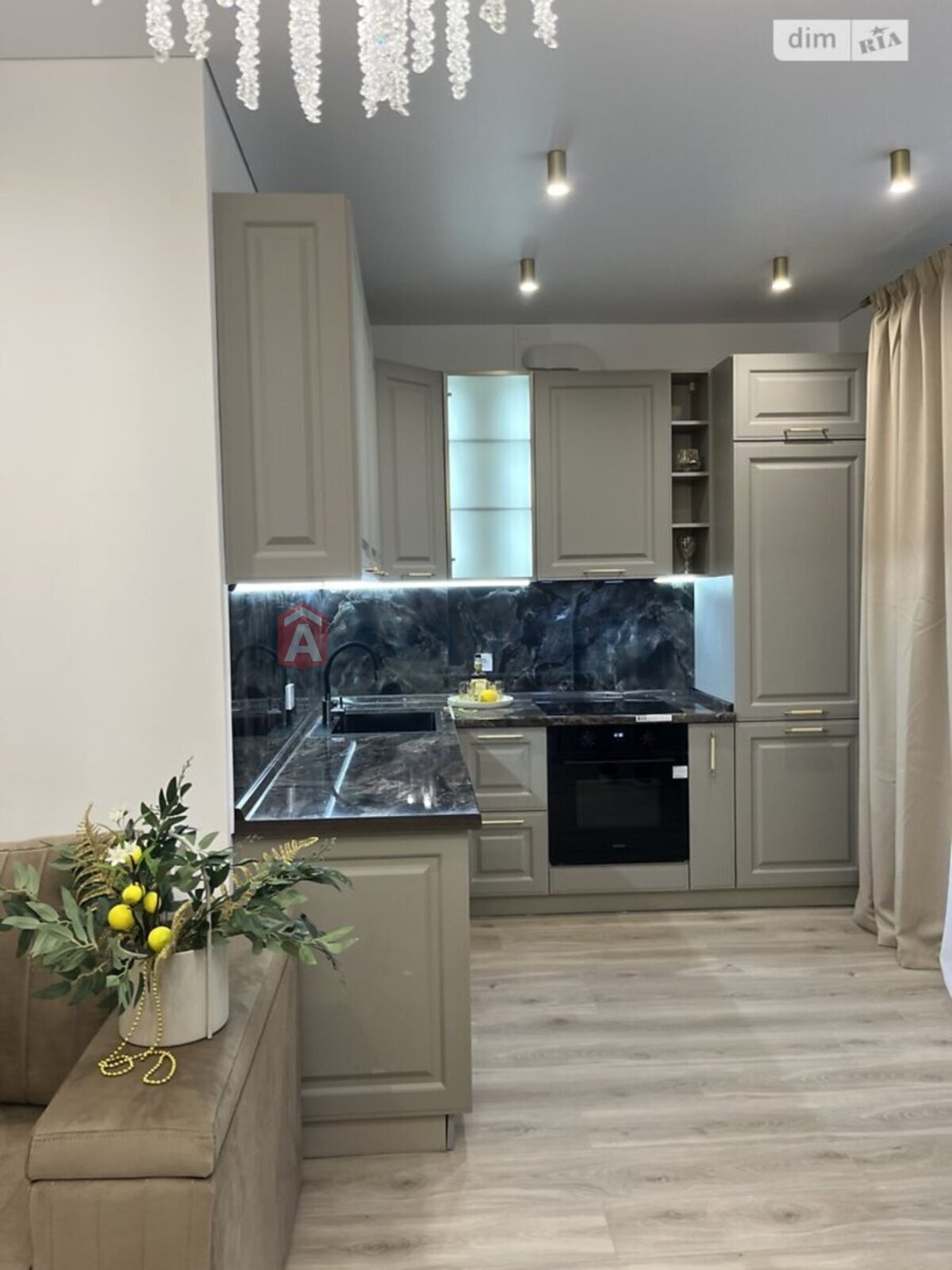 2 ��. ��������, 70/32/26 ��. �., 4/8 ������ ���� 17