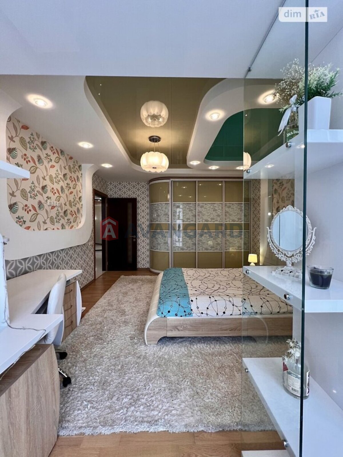 4 ��. ��������, 108/71/11 ��. �., 4/7 ������ ���� 18