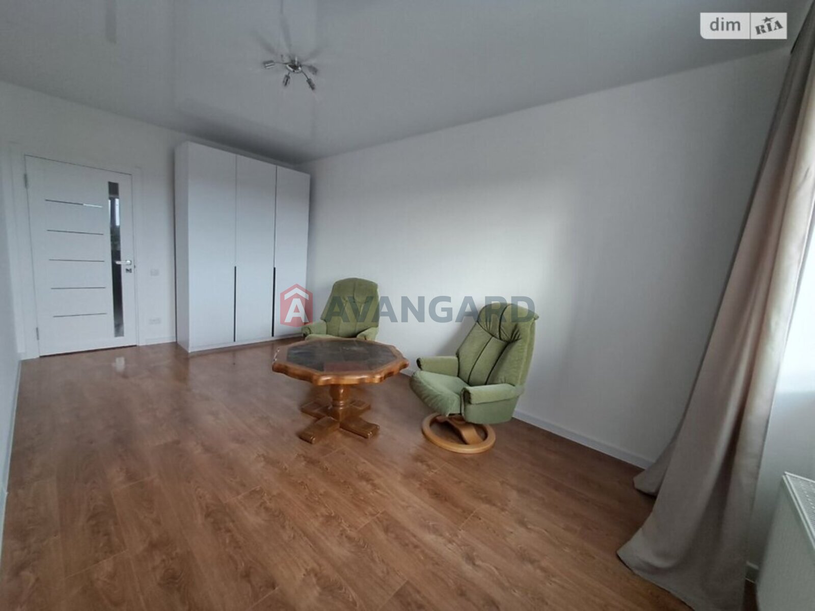 2 ��. ��������, 70/30/18 ��. �., 6/10 ������ ���� 6