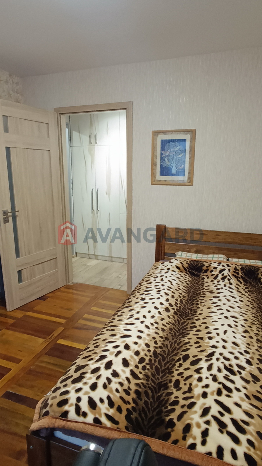 3 ��. ��������, 66/41,5/8 ��. �., 7/9 ������ ���� 17