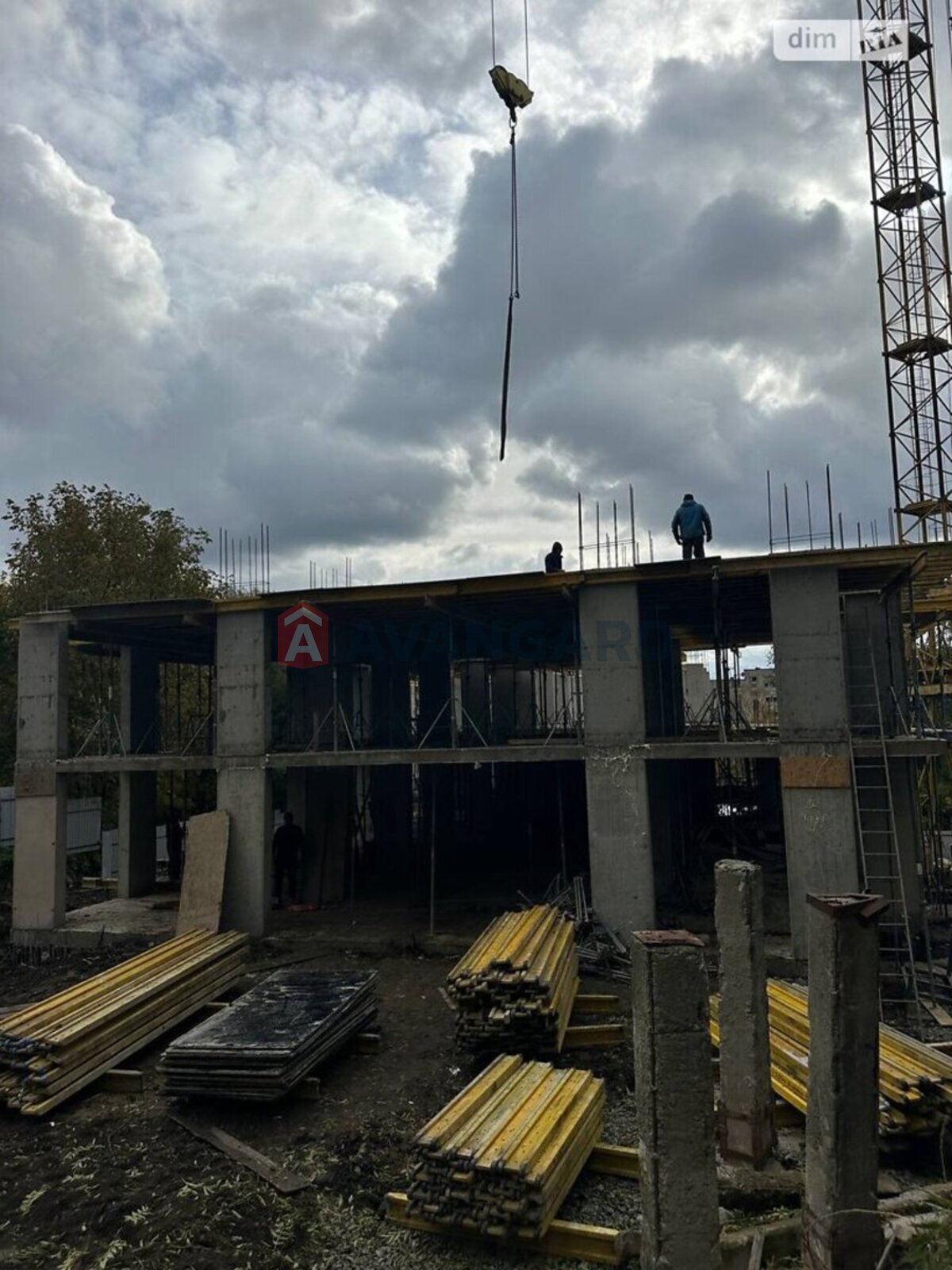 2 ��. ��������, 74/-/- ��. �., 2/10 ������ ���� 8