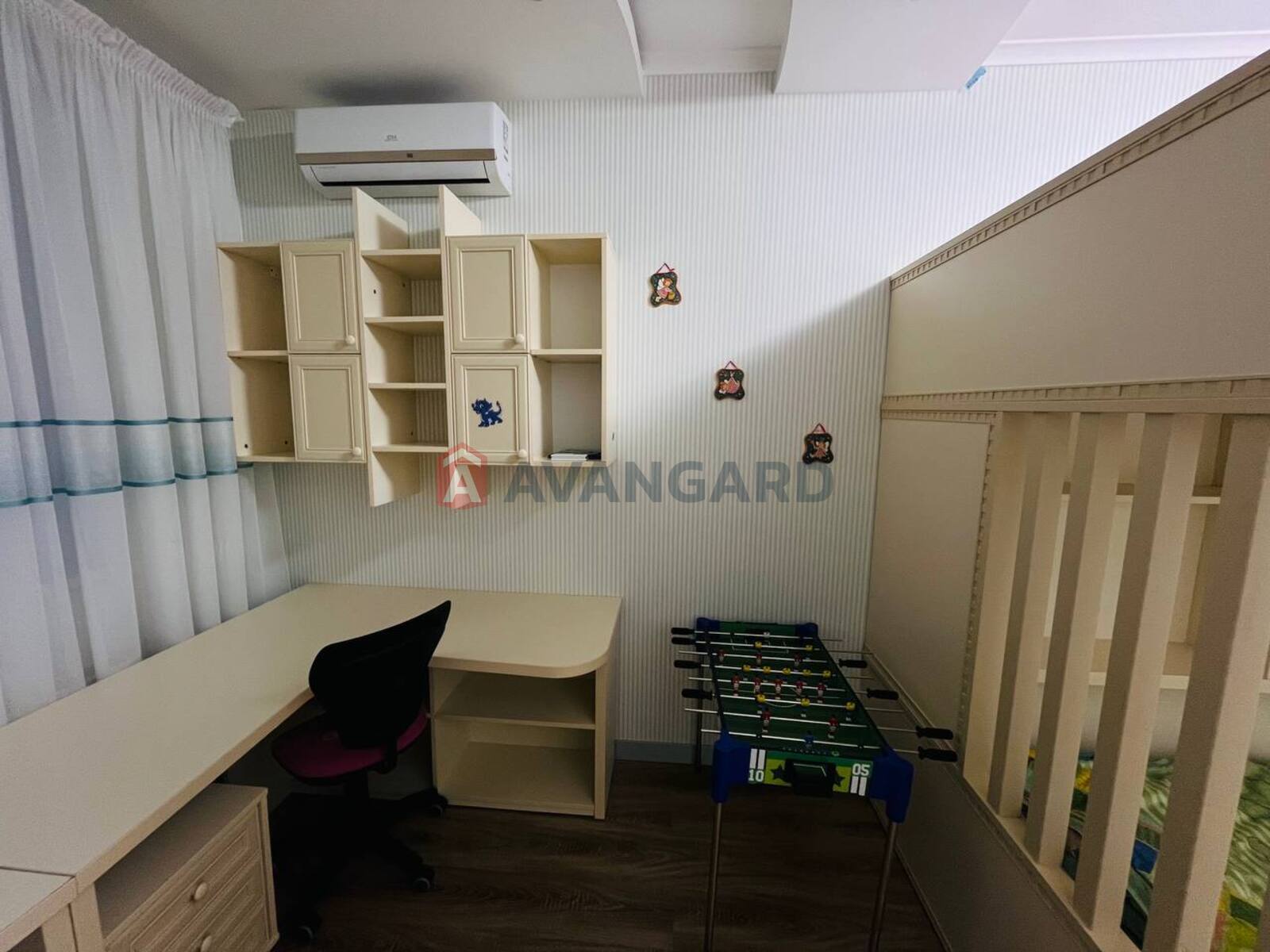 3 ��. ��������, 106.6/-/20 ��. �., 10/11 ������ ���� 3