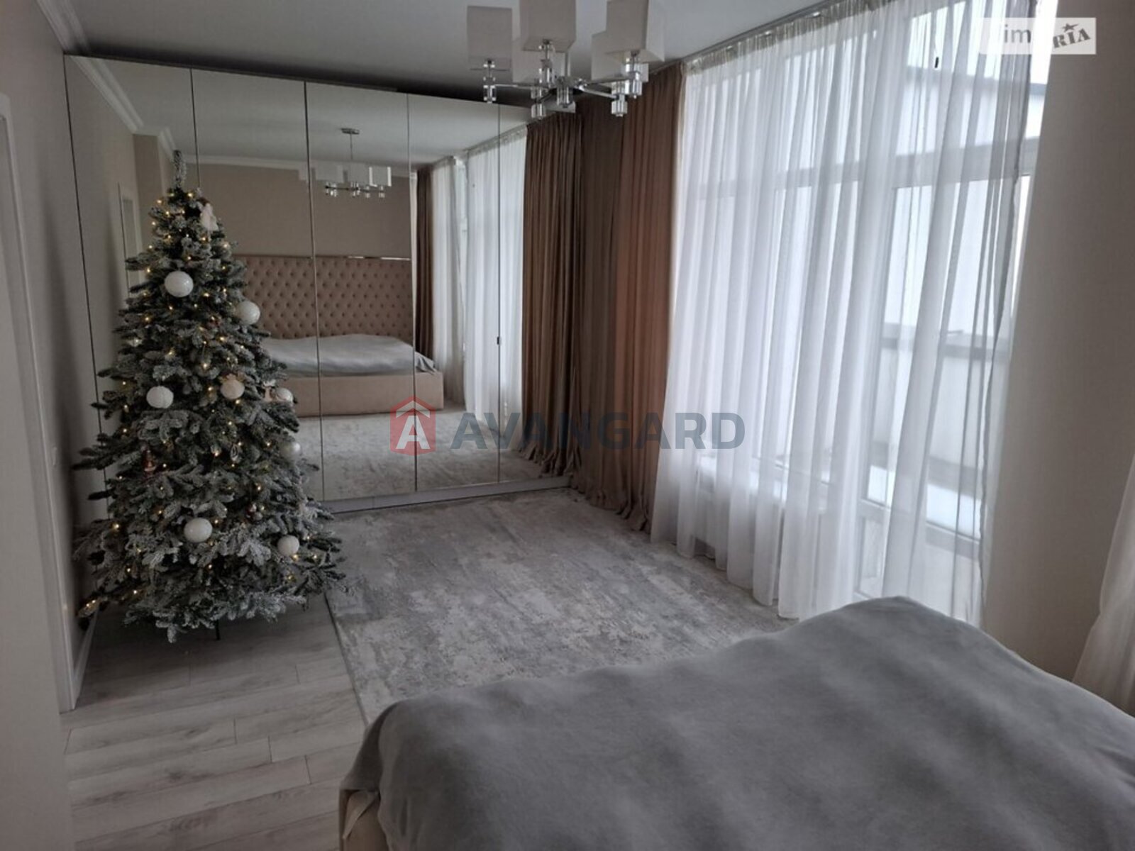 2 ��. ��������, 86/60/20 ��. �., 10/11 ������ ���� 1