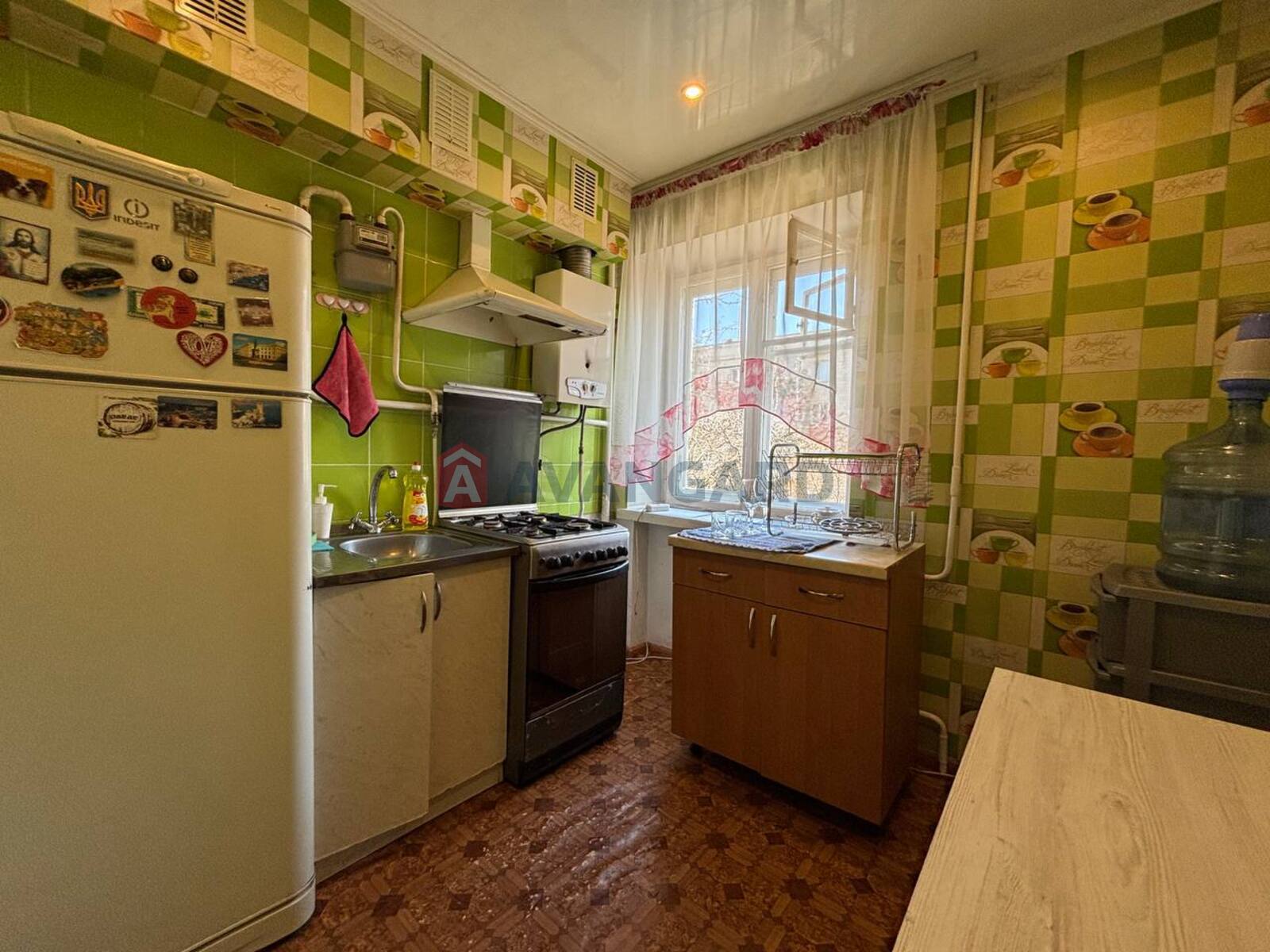 2 ��. ��������, 45/-/8 ��. �., 3/5 ������ ���� 5