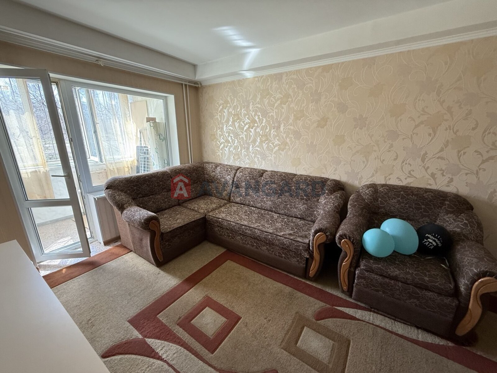 2 ��. ��������, 51.01/28.3/8.8 ��. �., 2/9 ������ ���� 15