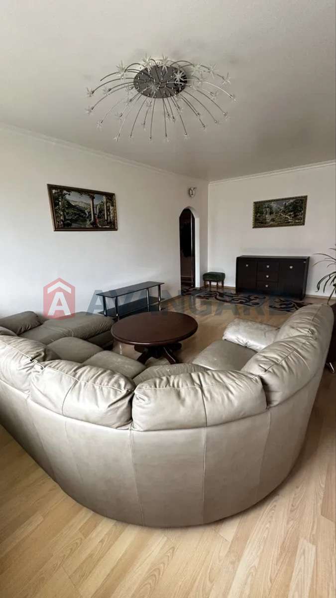 3 ����. ��������, 61/-/7 ��. �., 6/9 ���� ���� 2