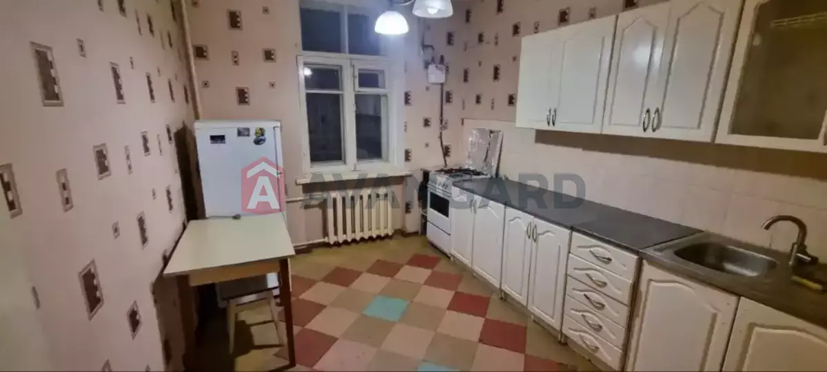 2 ����. ��������, 46/-/- ��. �., 1/3 ���� ���� 1