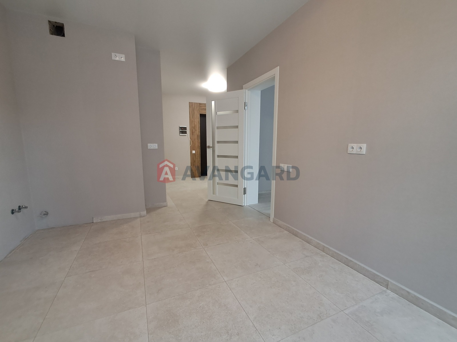 1 ����. ��������, 40/-/14 ��. �., 10/16 ���� ���� 1