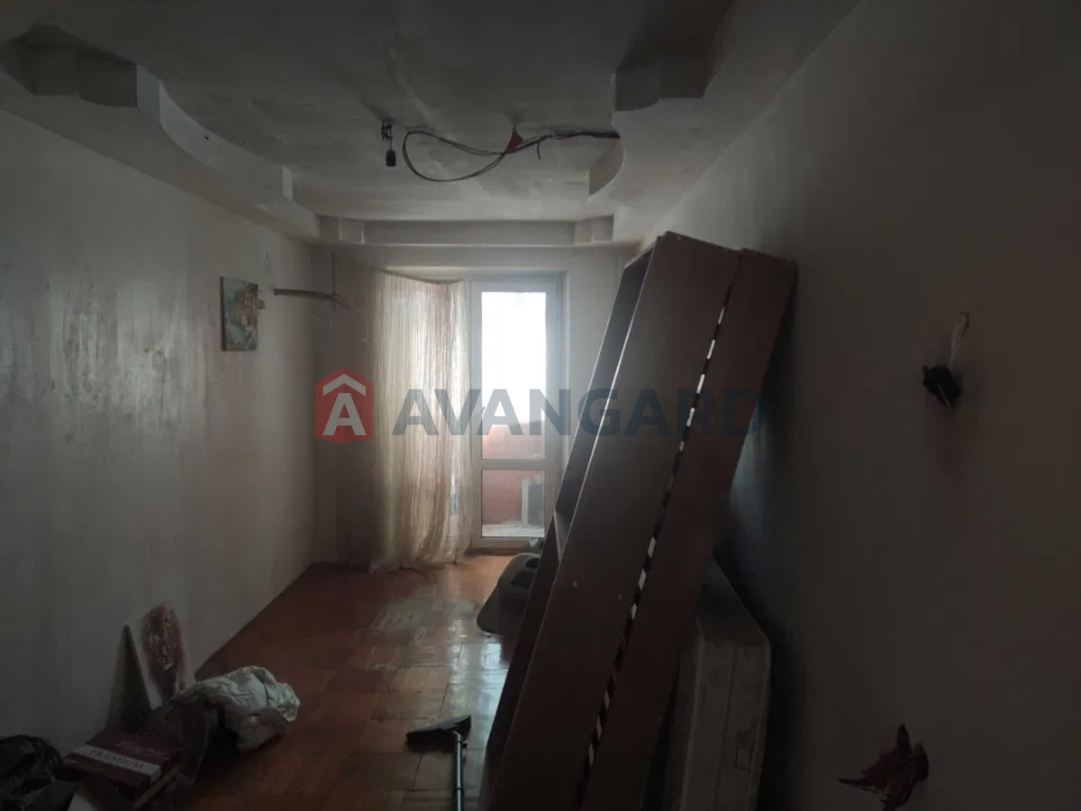 3 ��. ��������, 61/-/6 ��. �., 3/5 ������ ���� 2