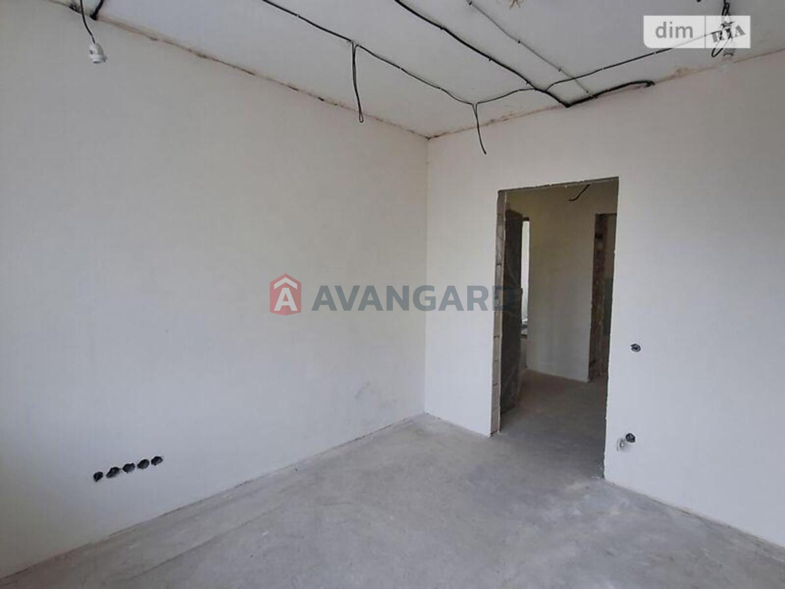 3 ��. ��������, 64/45/8 ��. �., 5/5 ������ ���� 4