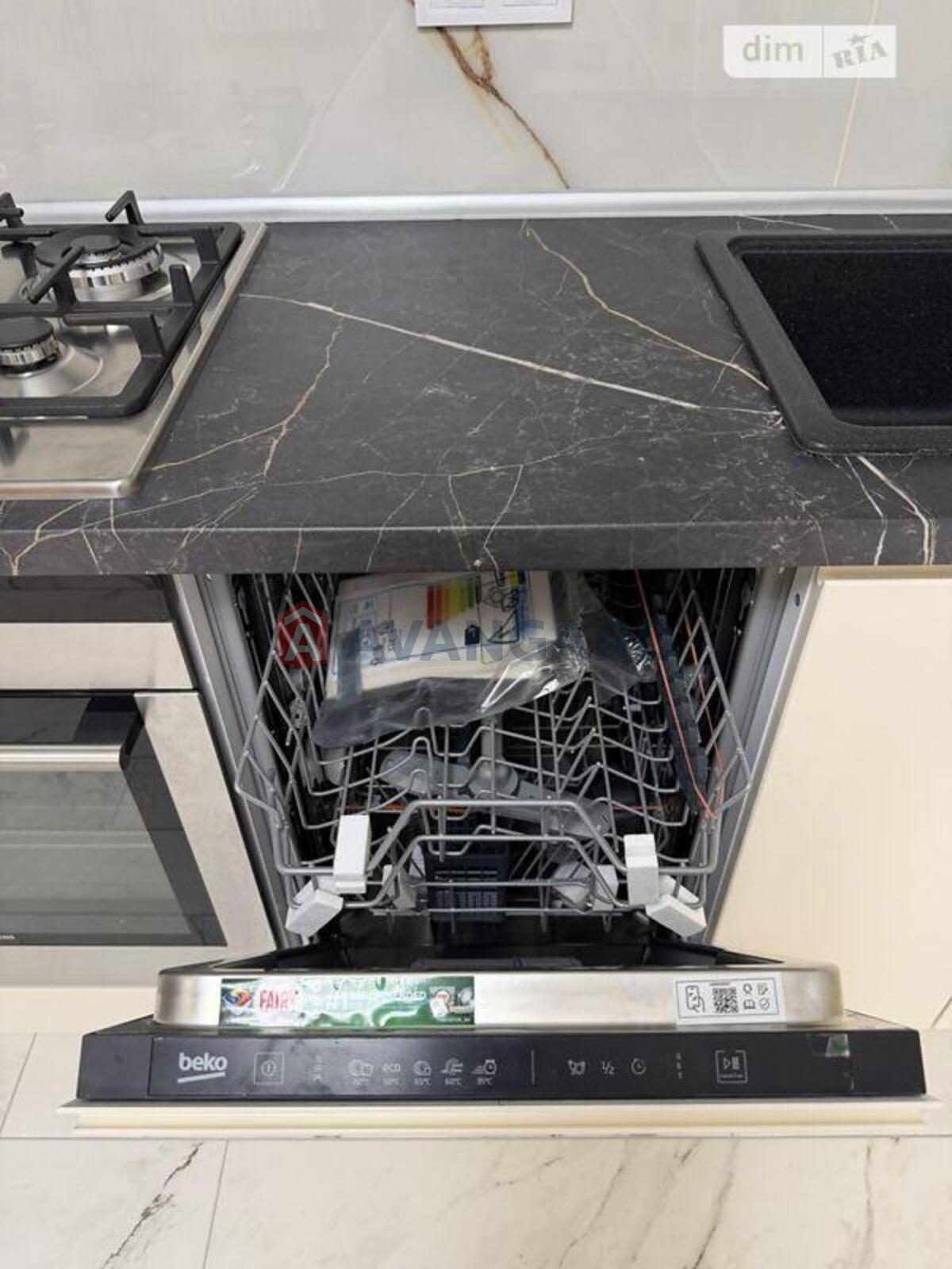 2 ��. ��������, 41/-/9 ��. �., 5/10 ������ ���� 18