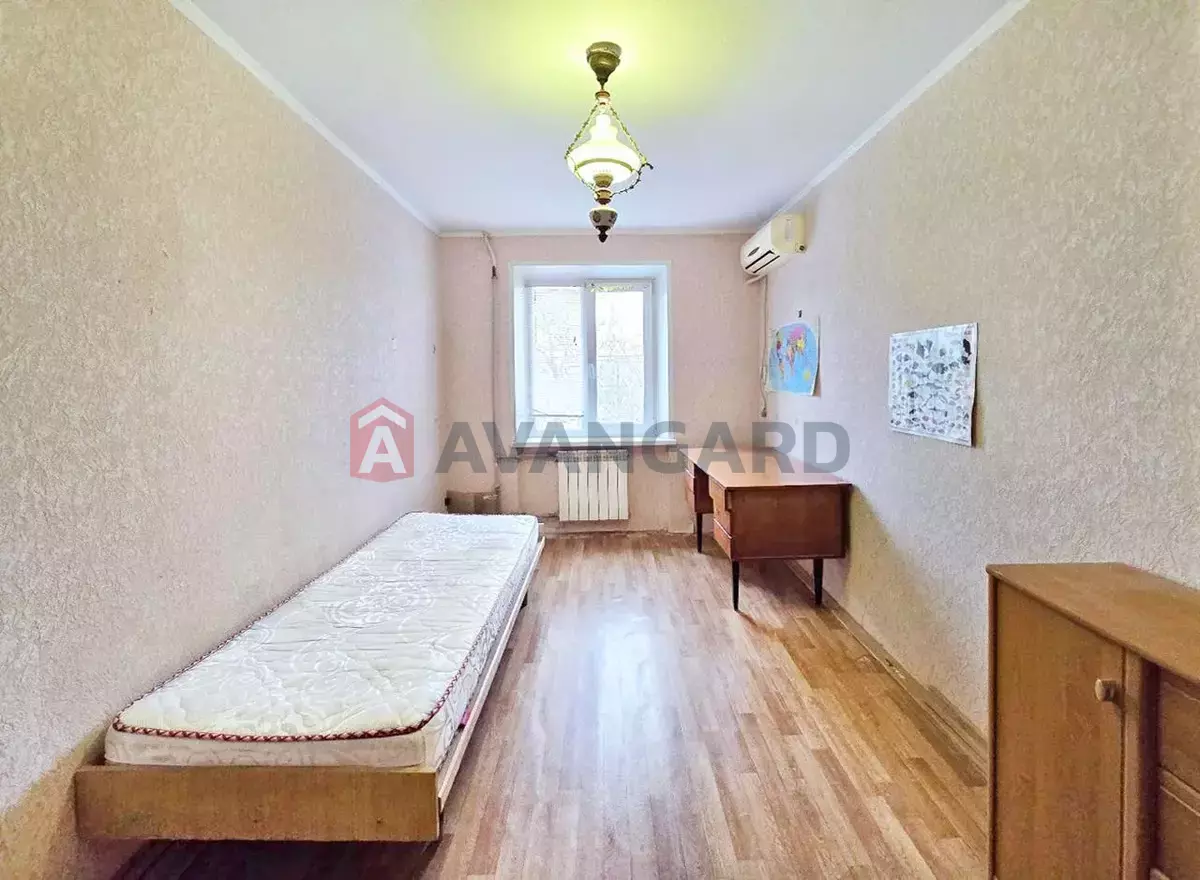 3 ��. ��������, 60/44/5 ��. �., 4/5 ������ ���� 5