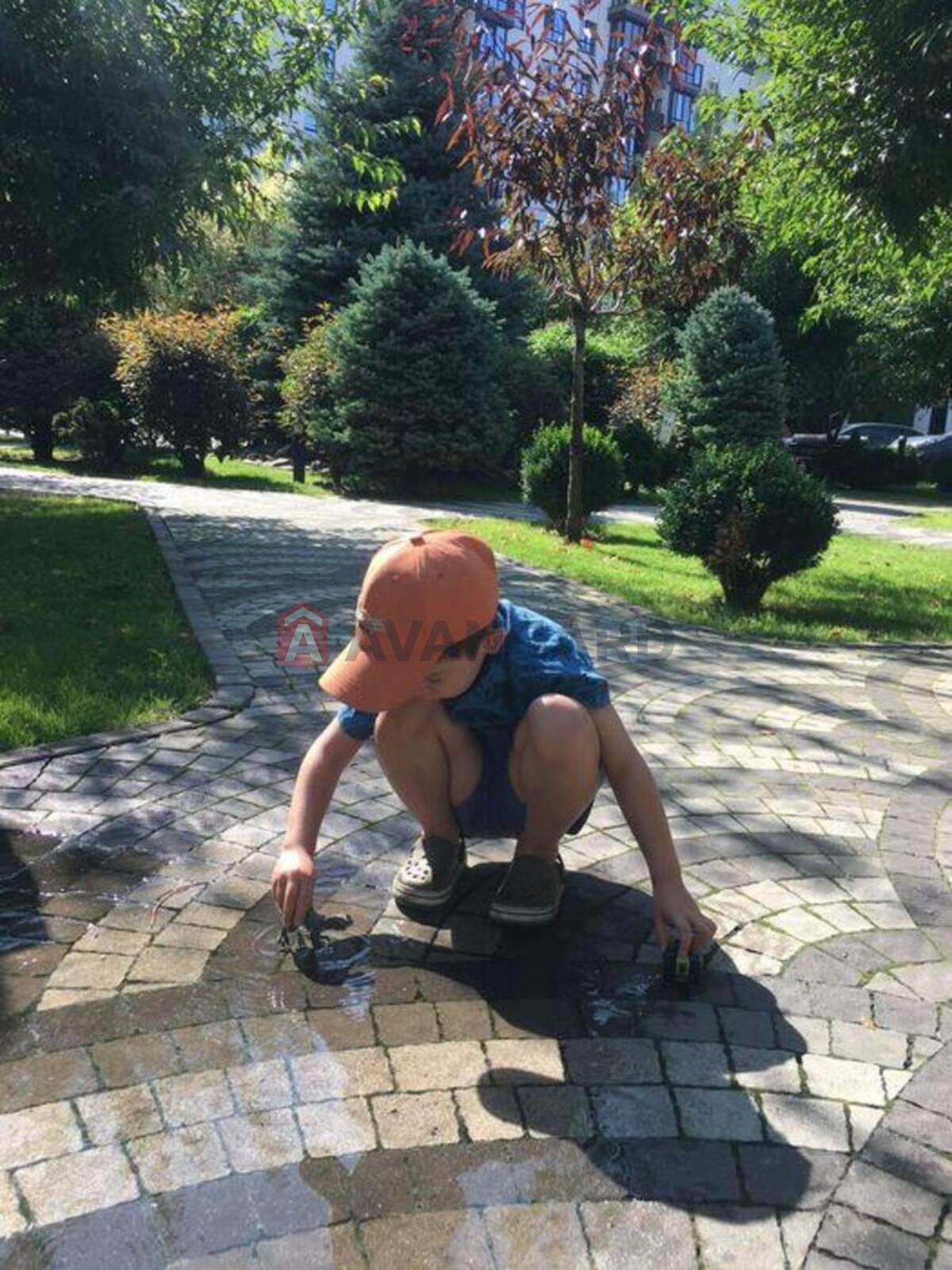 1 ��. ��������, 38/-/10 ��. �., 7/10 ������ ���� 21