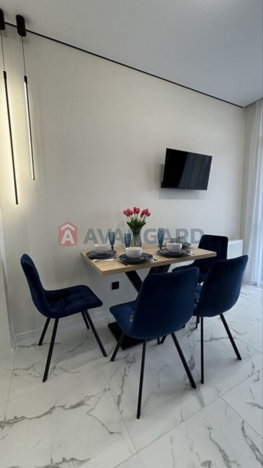 1 ��. ��������, 50/-/20 ��. �., 14/16 ������ ���� 5