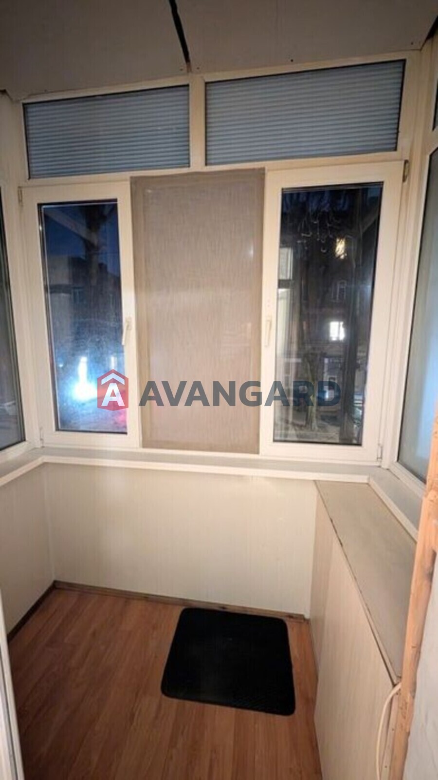 3 ��. ��������, 70/-/7 ��. �., 2/5 ������ ���� 15