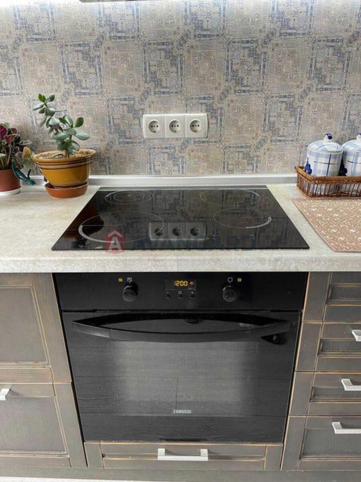 2 ��. ��������, 69/-/17 ��. �., 25/25 ������ ���� 12