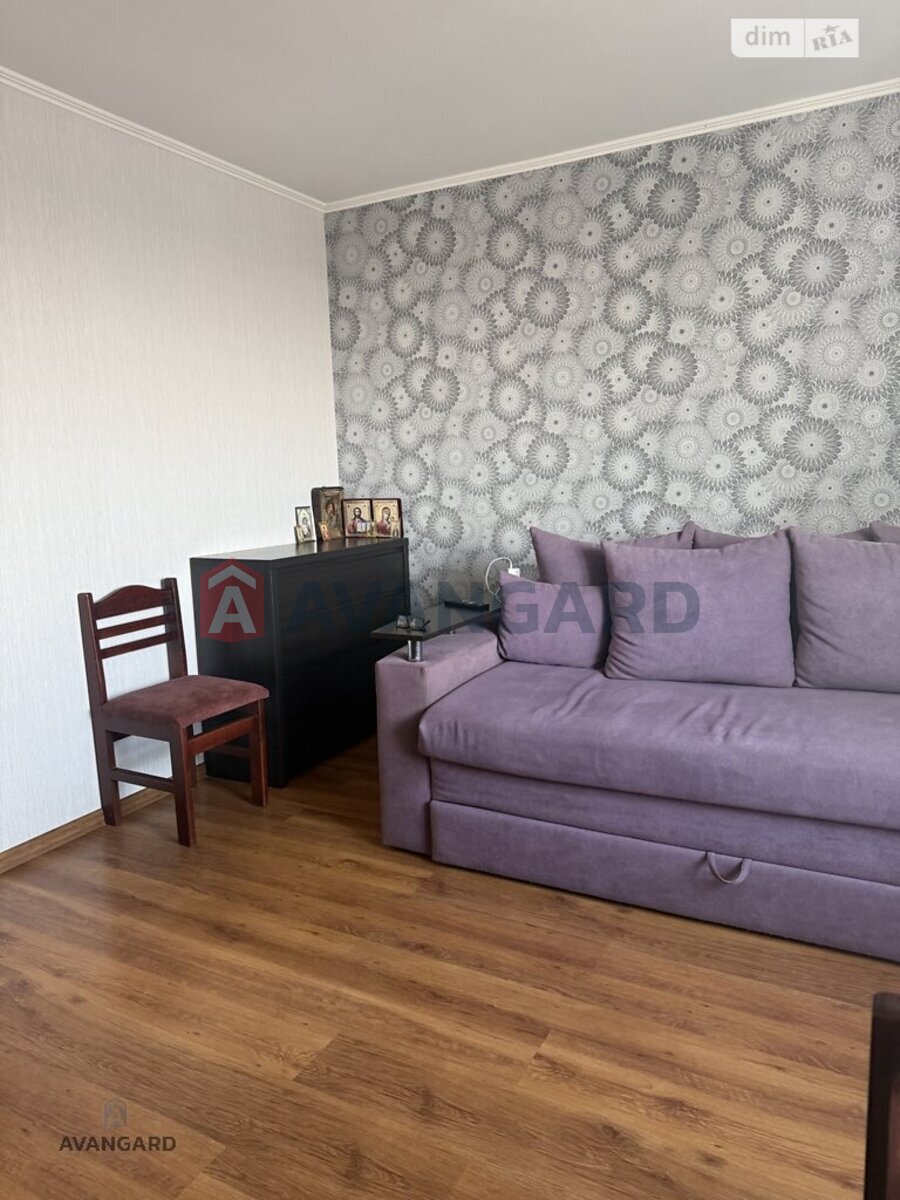 2 ��. ��������, 57/32/9 ��. �., 7/9 ������ ���� 4