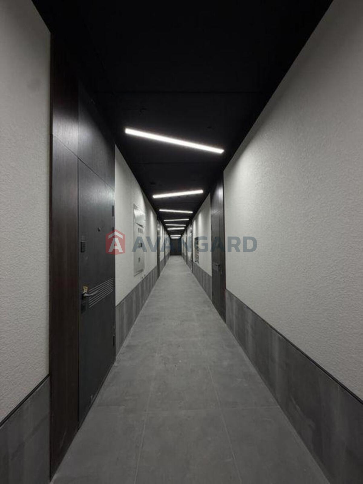 1 ��. ��������, 51/-/19 ��. �., 2/5 ������ ���� 2