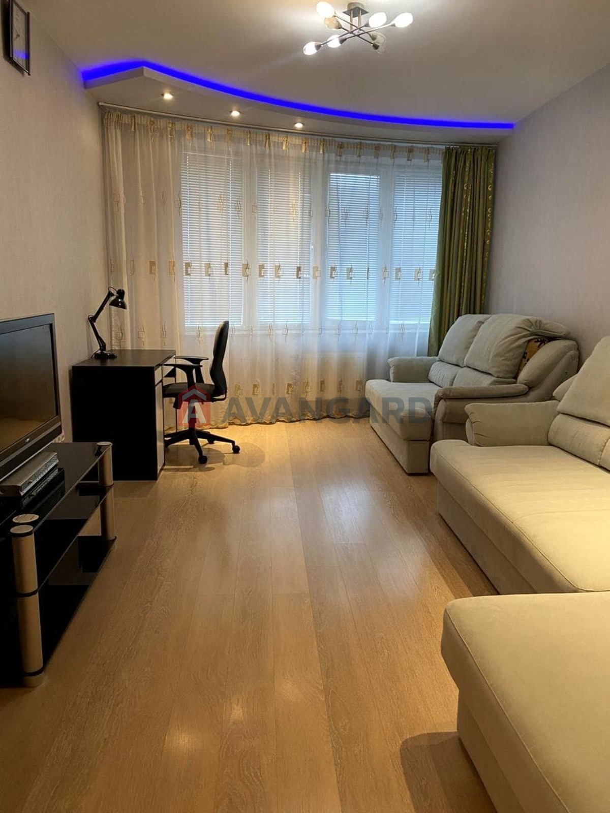 1 . , 43.3 /17,8/10,1 . ., 18/25   7